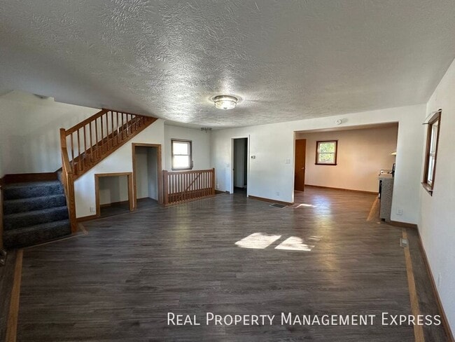 Foto del edificio - Move In NOW & Get One Month FREE