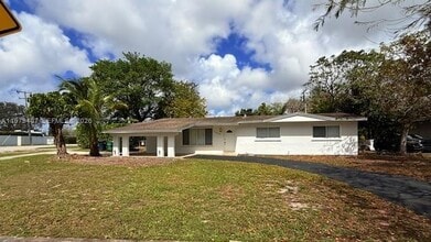 Building Photo - 7325 SW 98th Ct