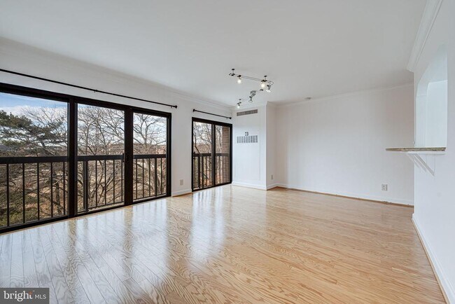 Foto del edificio - 1001 26th St NW