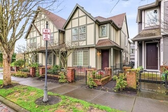 Building Photo - 29246 SW Villebois Dr S