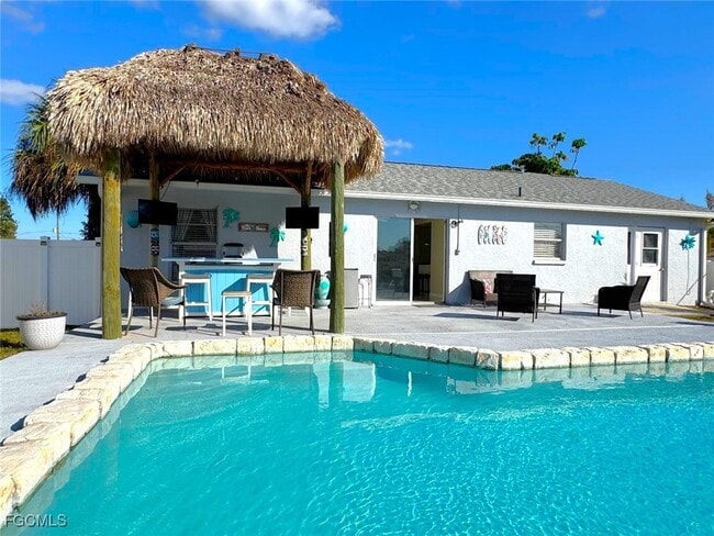 Foto del edificio - 242 Seminole Blvd NW