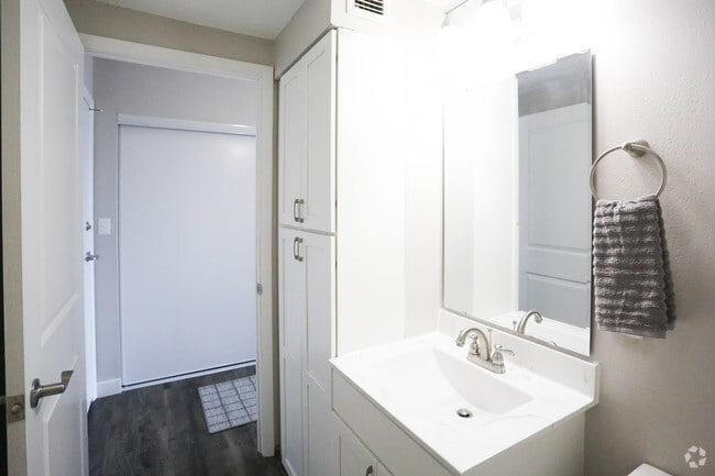 New Wellington Apartments Florissant Mo Interior Photo New Wellington Apartments