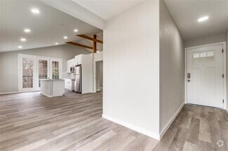 Building Photo - 5444 Gaston Ave