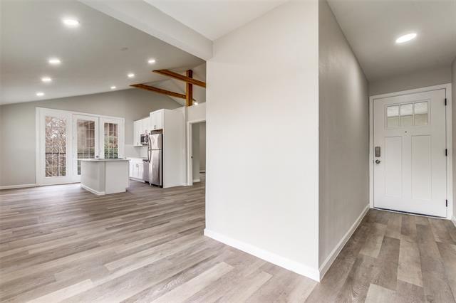 Foto principal - 5444 Gaston Ave