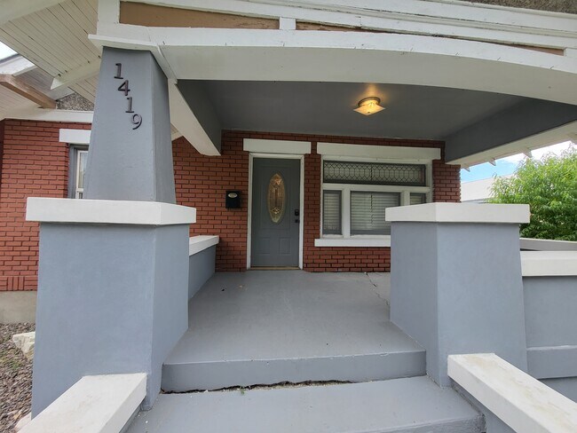 Building Photo - 1419 Elba Ave