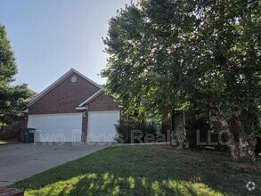 Building Photo - 748 Tuscany Way