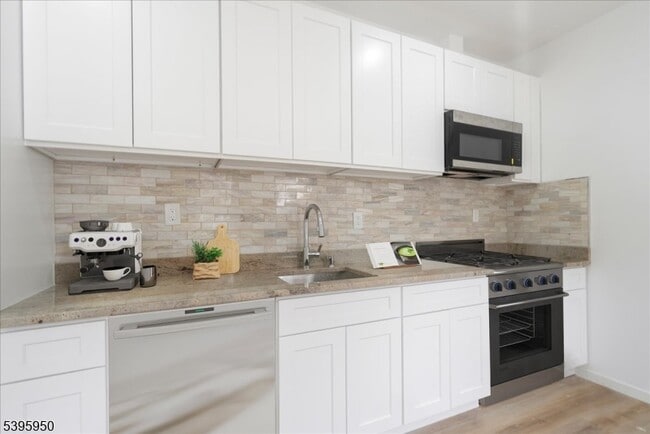 Foto del edificio - 813 S 12th St