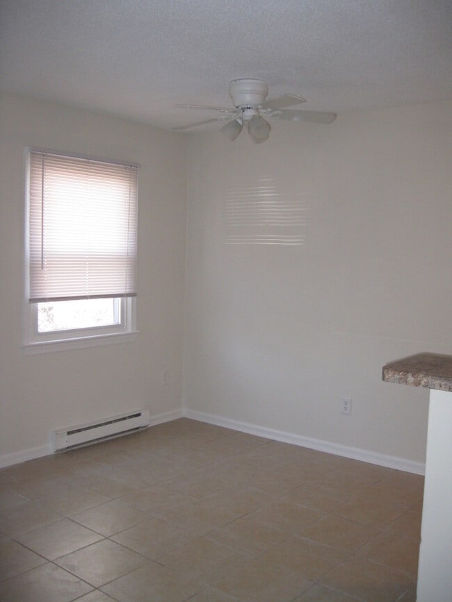 Foto del edificio - 1313 W 26th St