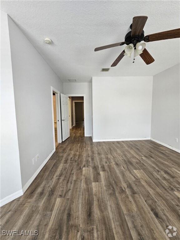 Building Photo - 28279 Jeneva Way