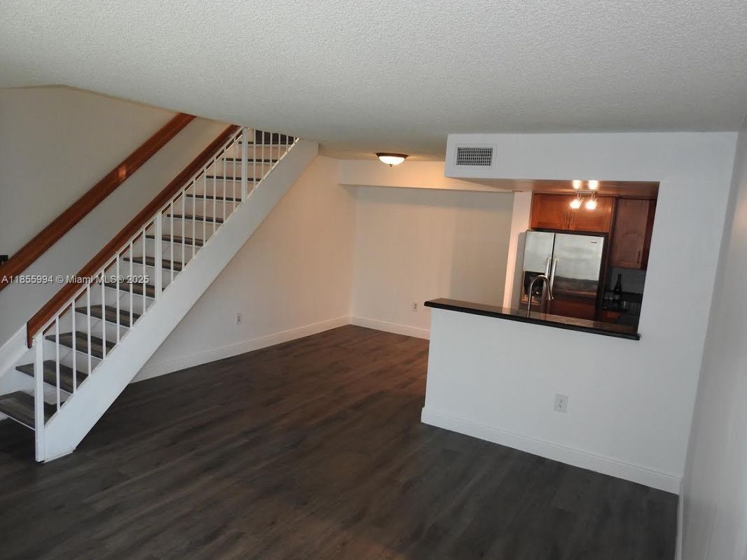 Foto del edificio - 8660 NW 5th Terrace