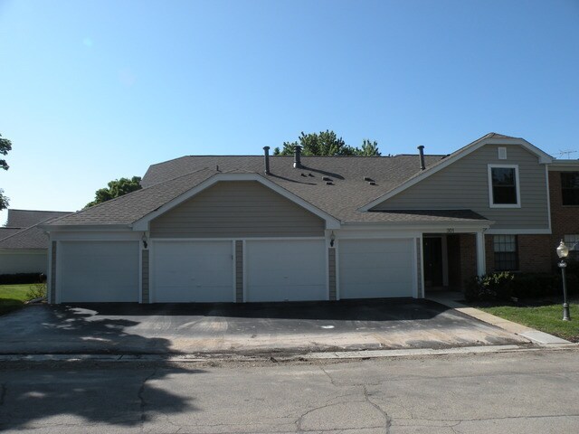 Primary Photo - 301 Pembridge Ln