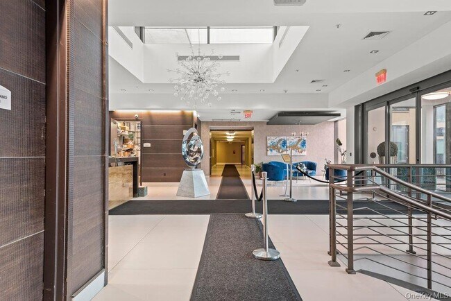 Foto del edificio - 701 Ridge Hill Boulevard