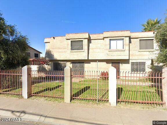 Primary Photo - 4047 W Palomino Rd