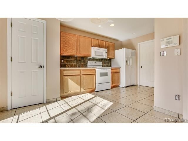 Building Photo - REMODELED with new flooring and new paint