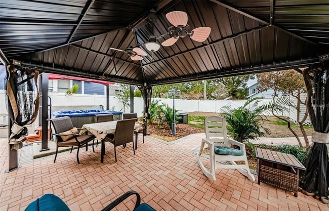 Building Photo - 308 E Ross Ave