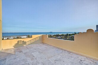 Building Photo - 1330 Ocean Dr