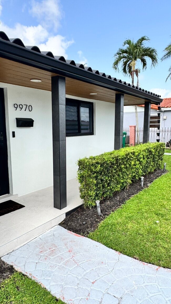 Foto del edificio - 9970 SW 13th Ter