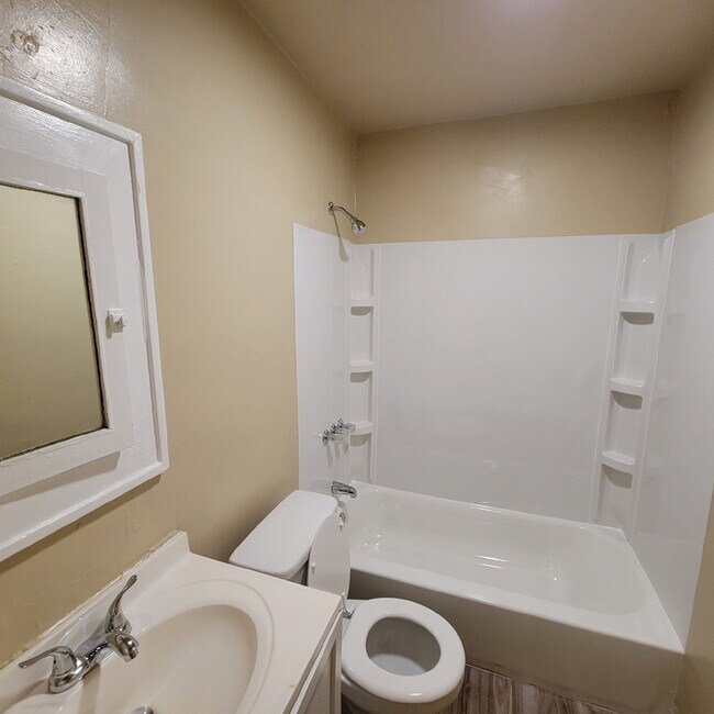 Foto del edificio - 3 Bedroom Westside Home