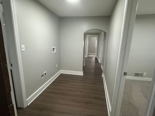Foto del edificio - 3 Bedroom / 2 Bath near park