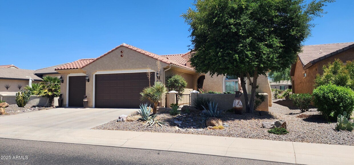Building Photo - 27013 W Potter Dr