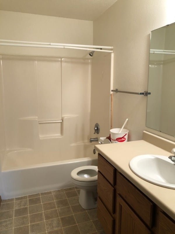 Building Photo - 805 Inman St