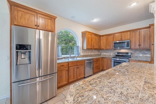 Building Photo - 8514 Racine Trail