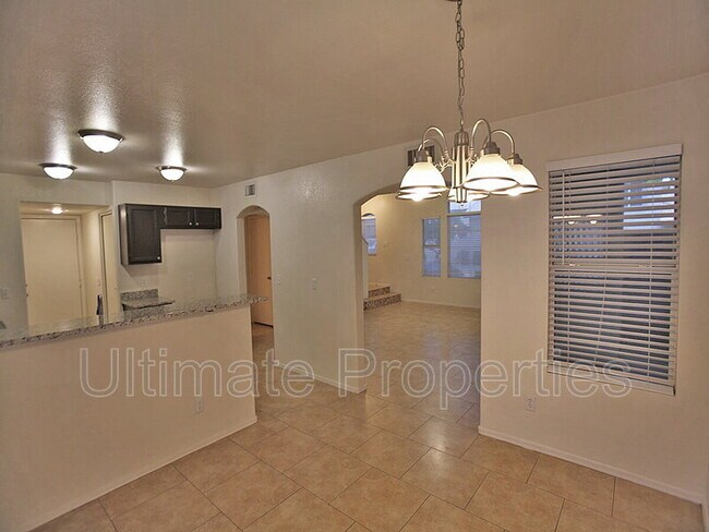 Building Photo - 15212 N 90th Ave