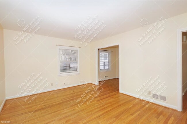 Building Photo - 2 br, 1 bath House - 911 Lindbergh Dr NE 9...