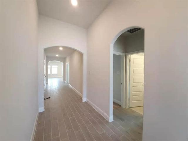 Building Photo - 425 Forestridge Dr