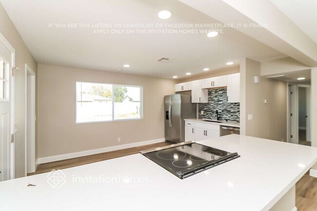 Foto del edificio - 3402 W Charter Oak Rd