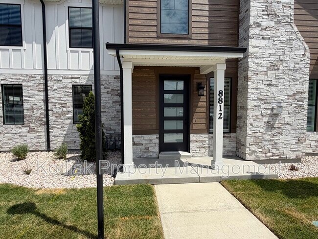 Building Photo - 8812 S Cys Pk Lane