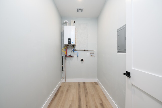 Foto del edificio - 18 Georgia Ave