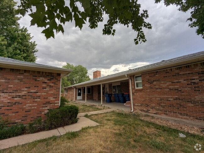 Building Photo - 14250 E 22nd Pl