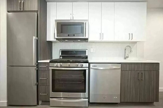 Building Photo - 316 West 39th Street