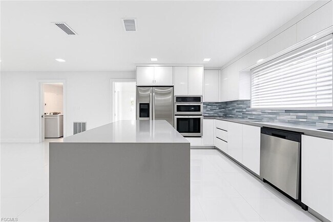 Foto del edificio - 13880 Lazy Ln