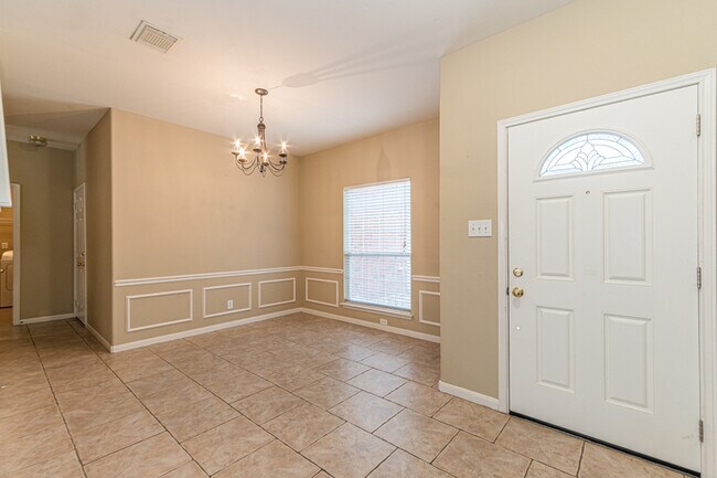 Foto del edificio - 13607 Auburn Oaks