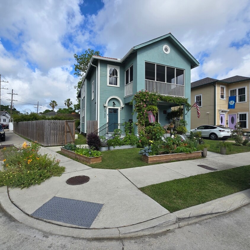 2700-02 Soniat St - 2700-02 Soniat St