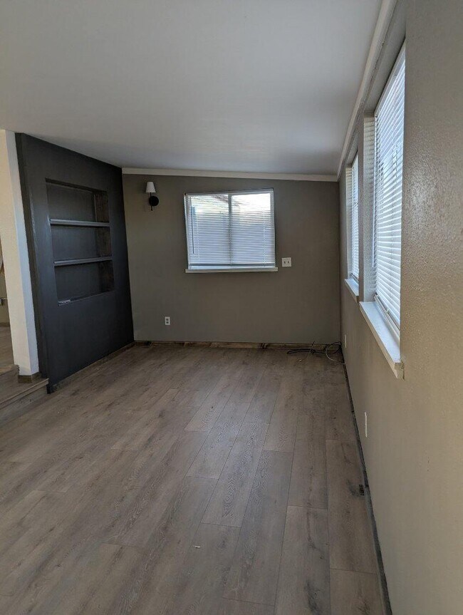 Building Photo - 2875 Shar Ct