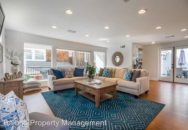 Foto del edificio - 3 br, 3 bath House - 310.5 Iris Ave