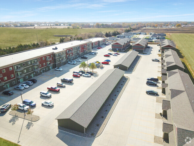 Building Photo - Tallgrass Village Apartments & Townhomes