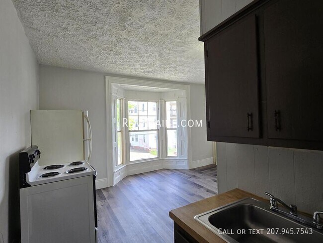 Foto del edificio - 179 Pine St