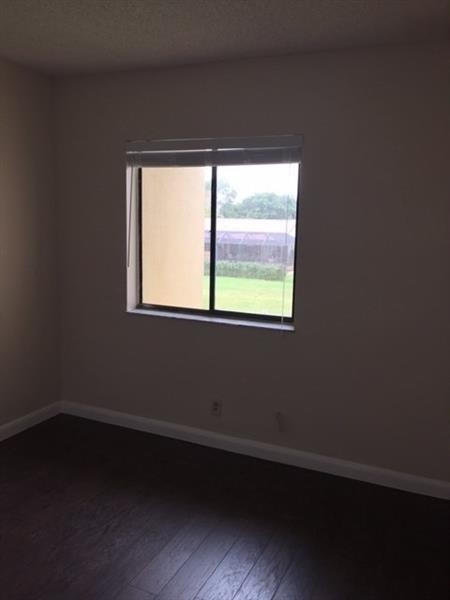 Foto del edificio - 11420 Royal Palm Blvd