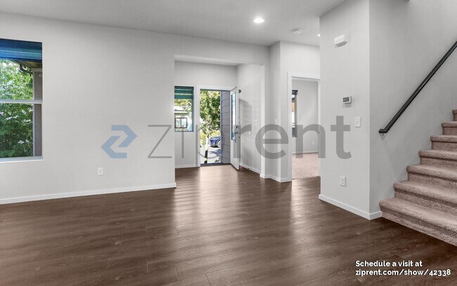 Building Photo - 32830 Madrona Ave SE