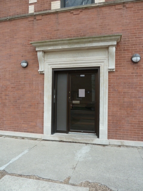 Foto del edificio - 3600 S Wood St