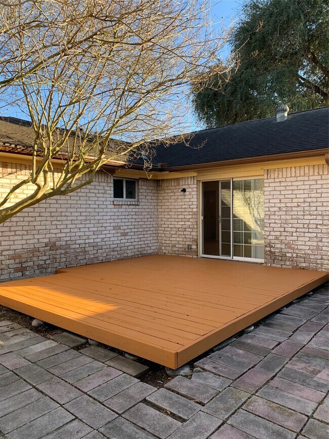 Foto del edificio - 12418 South Dr