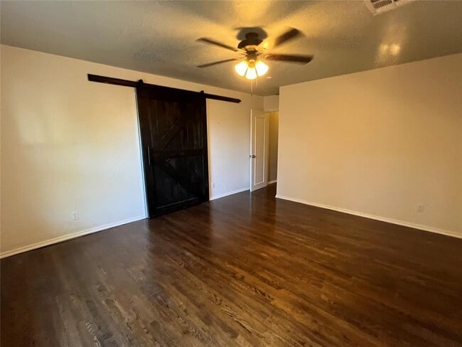 Foto del edificio - 1313 Brookhaven Dr