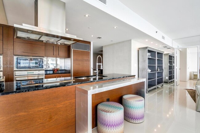 Photo - 495 Brickell Ave Apartment