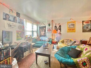 Building Photo - 1625 Page St