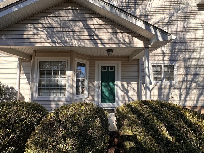 Puerta de entrada (lateral) - 2231 Whitney Ct