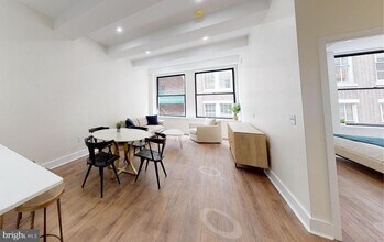 Building Photo - 150 S Independence Mall W